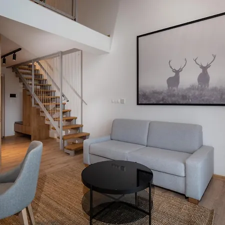 Talberg Sk - Garage Parking - Quiet Place - Brand New - Tale