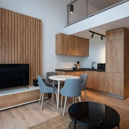 Talberg Sk - Garage Parking - Quiet Place - Brand New -