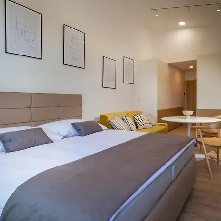 Talberg Sk - Garage Parking - Quiet Place - Brand New -