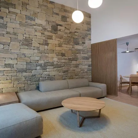 Apart-hotel Talberg Sk - Garage Parking - Quiet Place - Brand New -