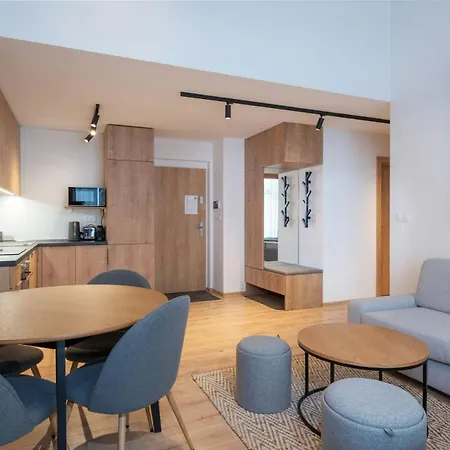 Talberg Sk - Garage Parking - Quiet Place - Brand New - Apart-hotel Tale