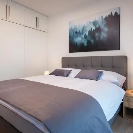 Talberg Sk - Garage Parking - Quiet Place - Brand New - Tale