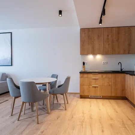 Talberg Sk - Garage Parking - Quiet Place - Brand New -