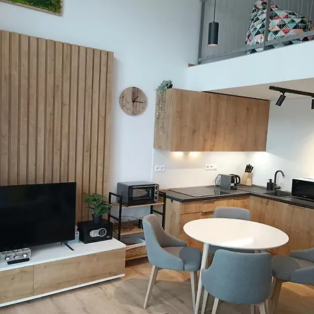 Talberg Sk - Garage Parking - Quiet Place - Brand New - Апарт-отель 4*